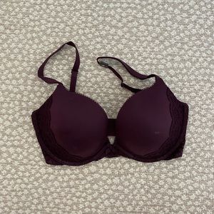VICTORIA SECRET PUSH UP PLUNGE BRA